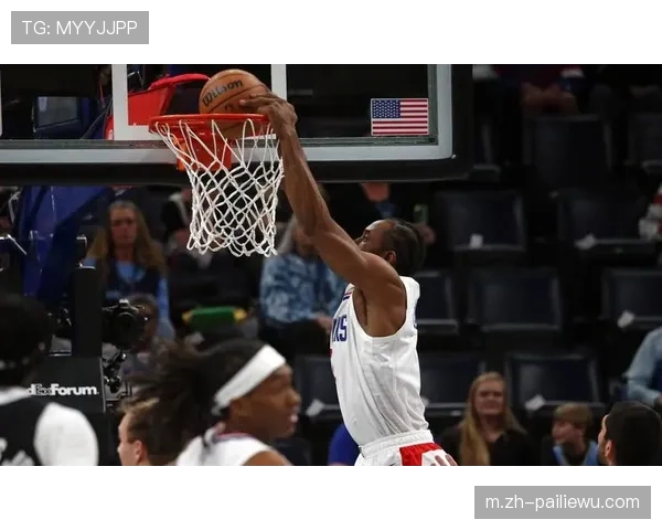 快船伦纳德乔治双核 攻防两端依赖卡椒组合存隐患